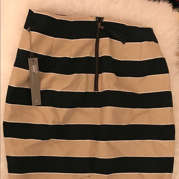 Loft skirt - Picture 2 of 2